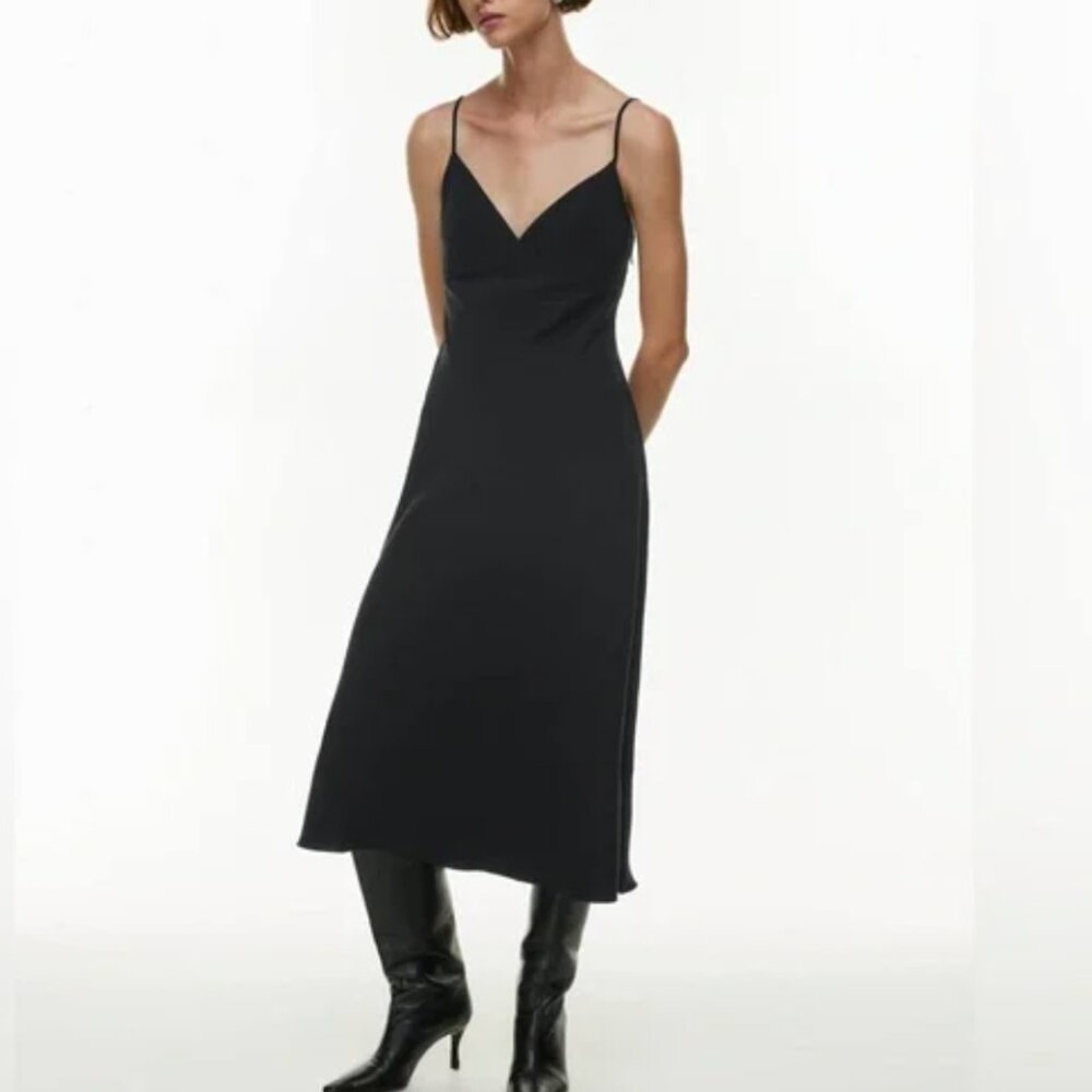 Wilfred Antiquity Vneck Crepe Elegant Black Maxi Dress